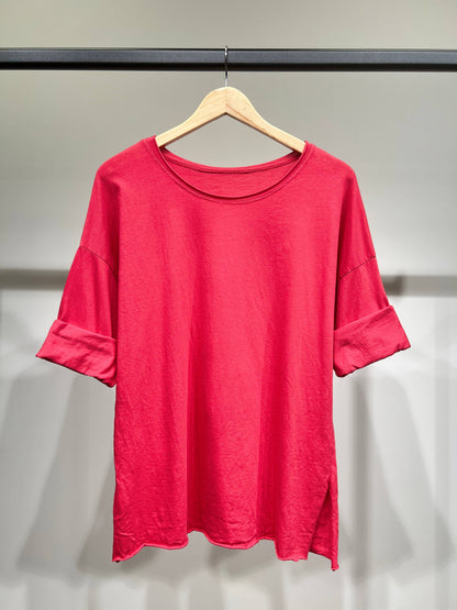 Camiseta ligera sencilla de cuello redondo con aberturas laterales 100% algodón