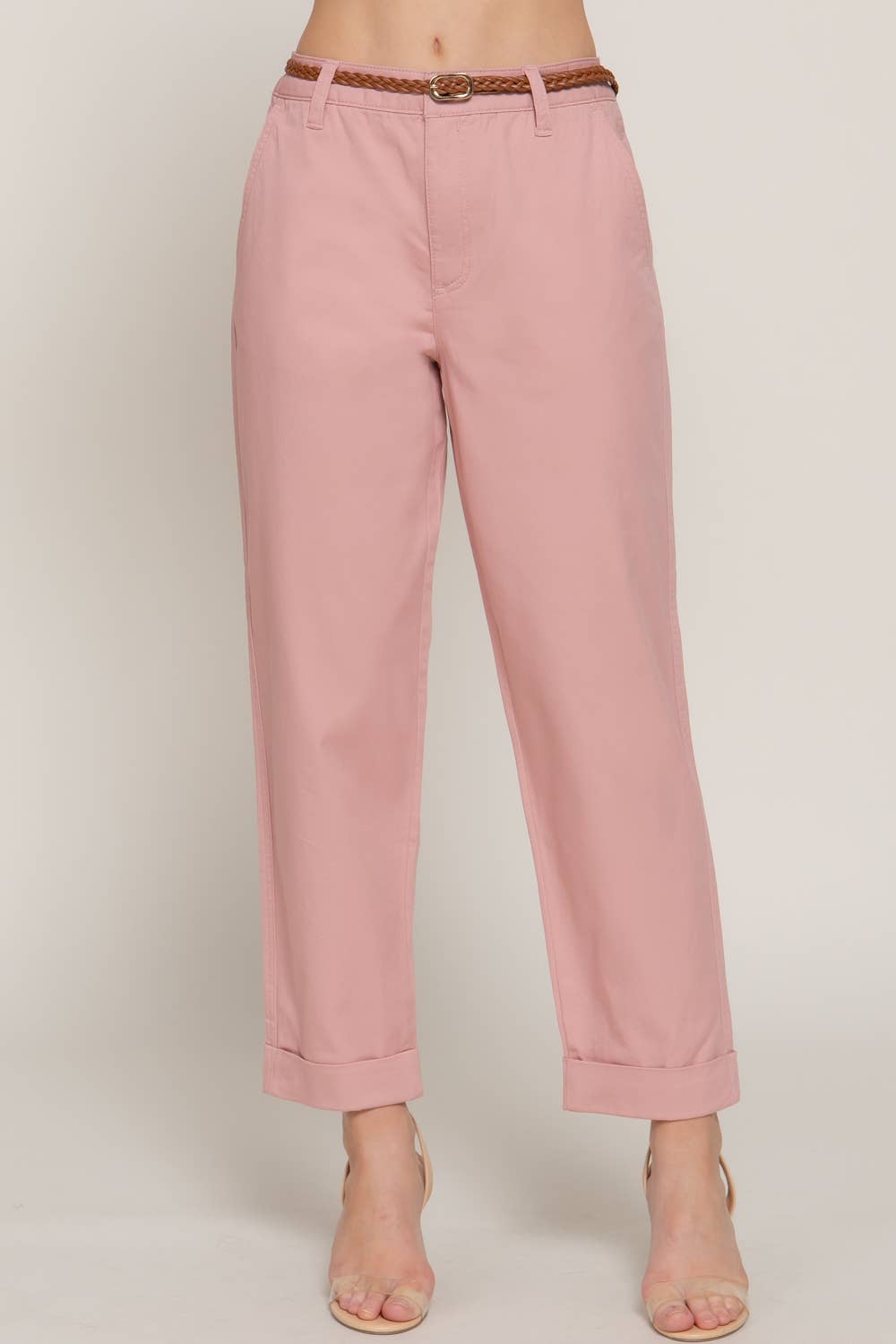 Pantalones chino con cinturón trenzado