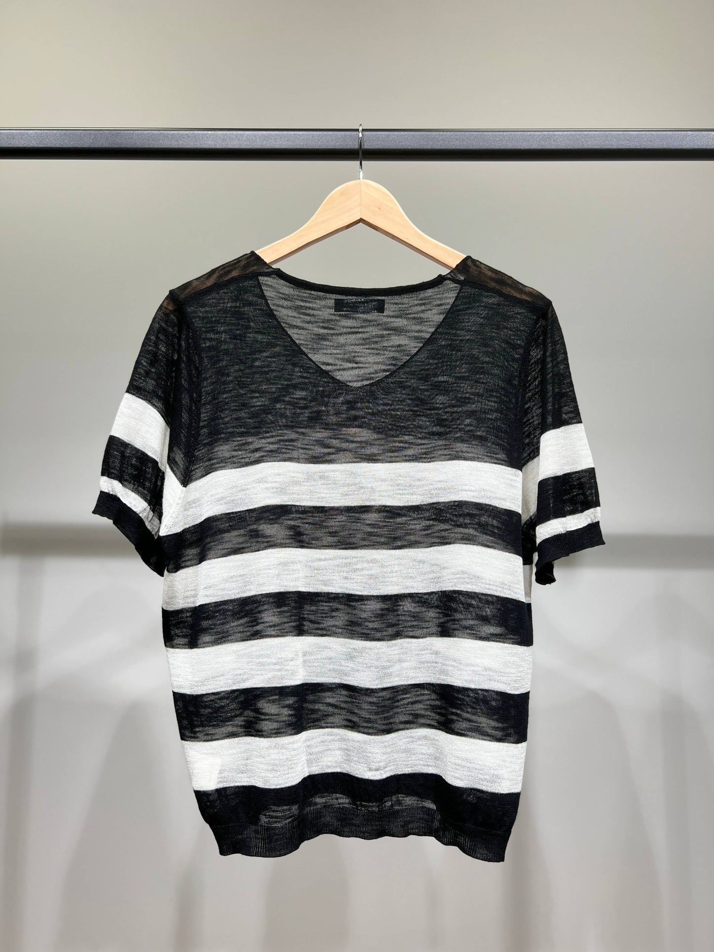 Camiseta jaspeada fina, motivo marinero, escote en V, 25% lino, 20% Tencel