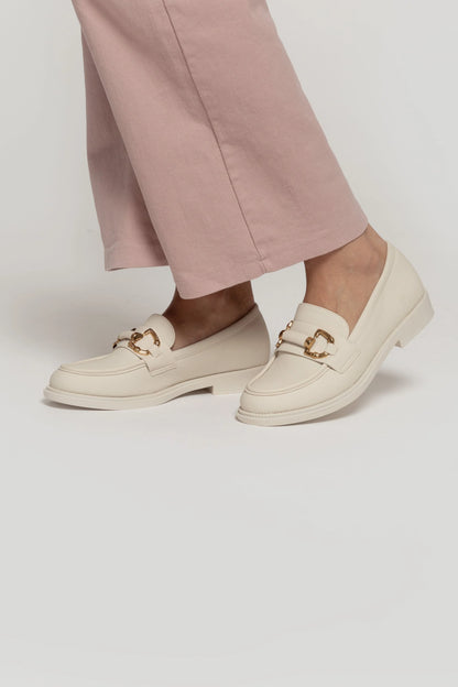 Mocasín con Herraje Dorado - Off White