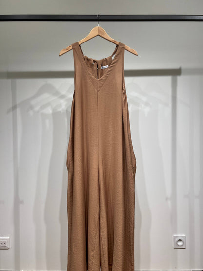 Mono pantalón fluido corte palazzo, espalda para anudar, bolsillos