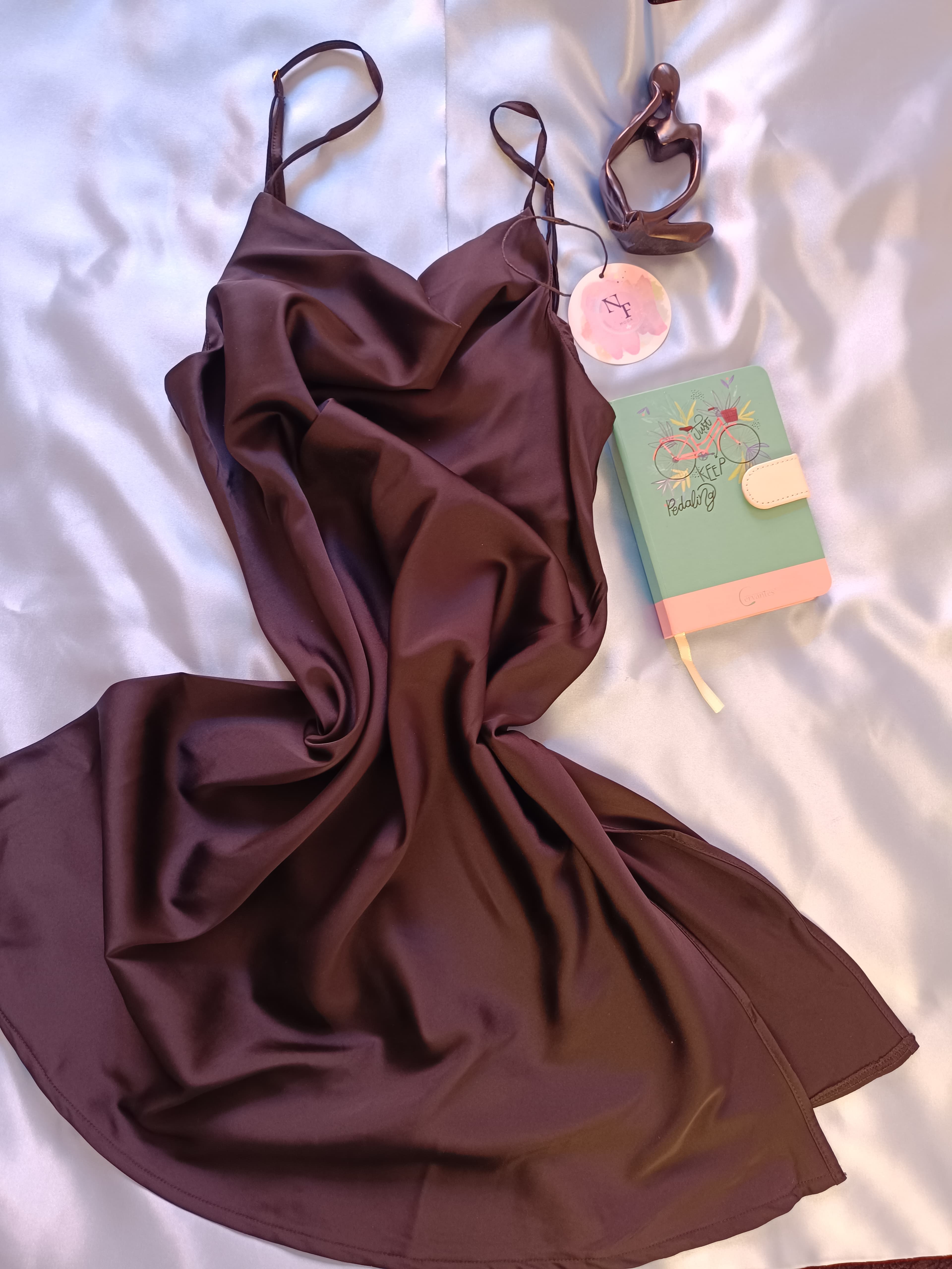 Deslumbrante con Corte Lateral